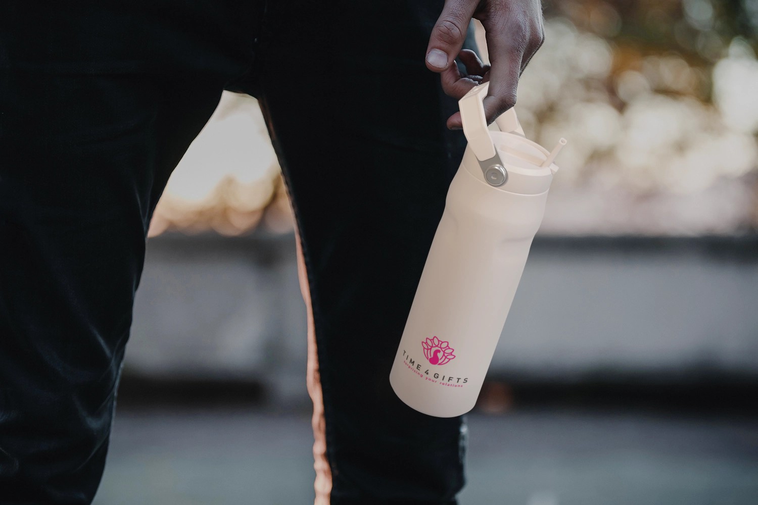 Fles met logo